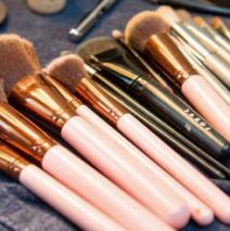 How do you clean makeup brushes without makeup cleaner?
