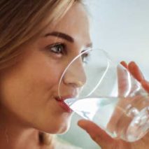 What can I drink before bed to clear my skin?